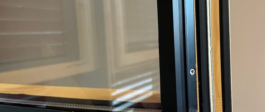 LumiVep : concept d'ouvrant caché bois en vitrage extérieur parclosé